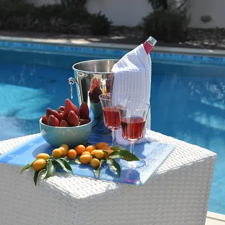 Katikies 22 Βίλα Πισσούρι